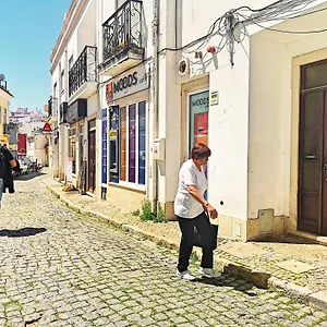  Bed & Breakfast On Old Town Portugal